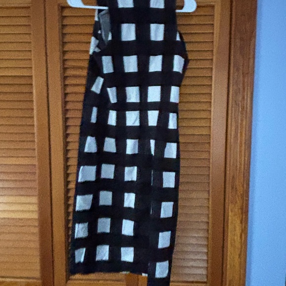 Banana Republic Black and White Midi Dress - Picture 3 of 3